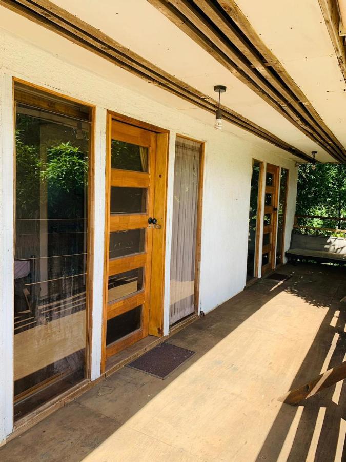 Mata Nui Hostel Ханга Роа Екстериор снимка