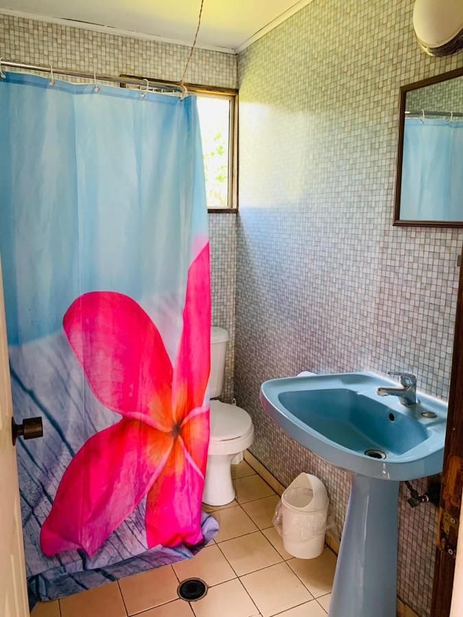 Mata Nui Hostel Ханга Роа Екстериор снимка