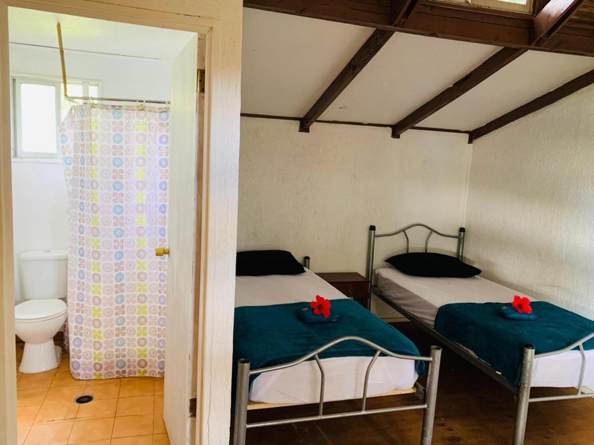 Mata Nui Hostel Ханга Роа Екстериор снимка